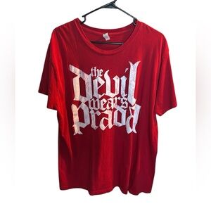 The devil wears Prada band tee red white top XL 100% cotton